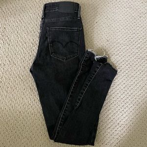 Levis 721 high rise skinny jeans black